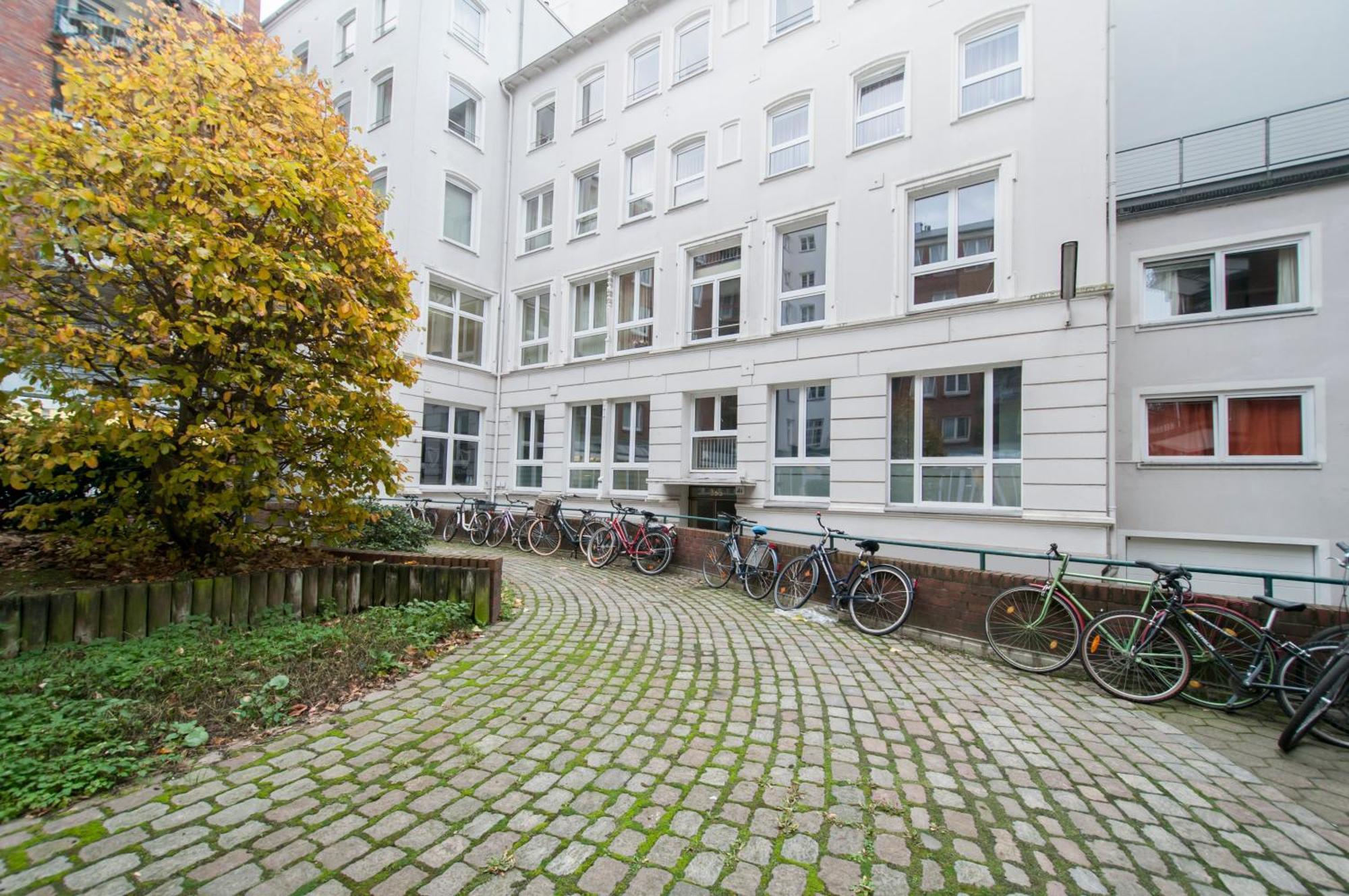 Appartements In Der Historischen Deichstrasse Contactless Check In Hamburg Bagian luar foto